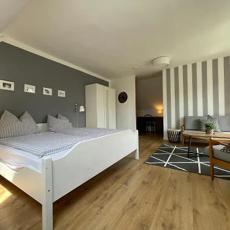 Schmidt's Gasthof Garni Guest house Ludershagen